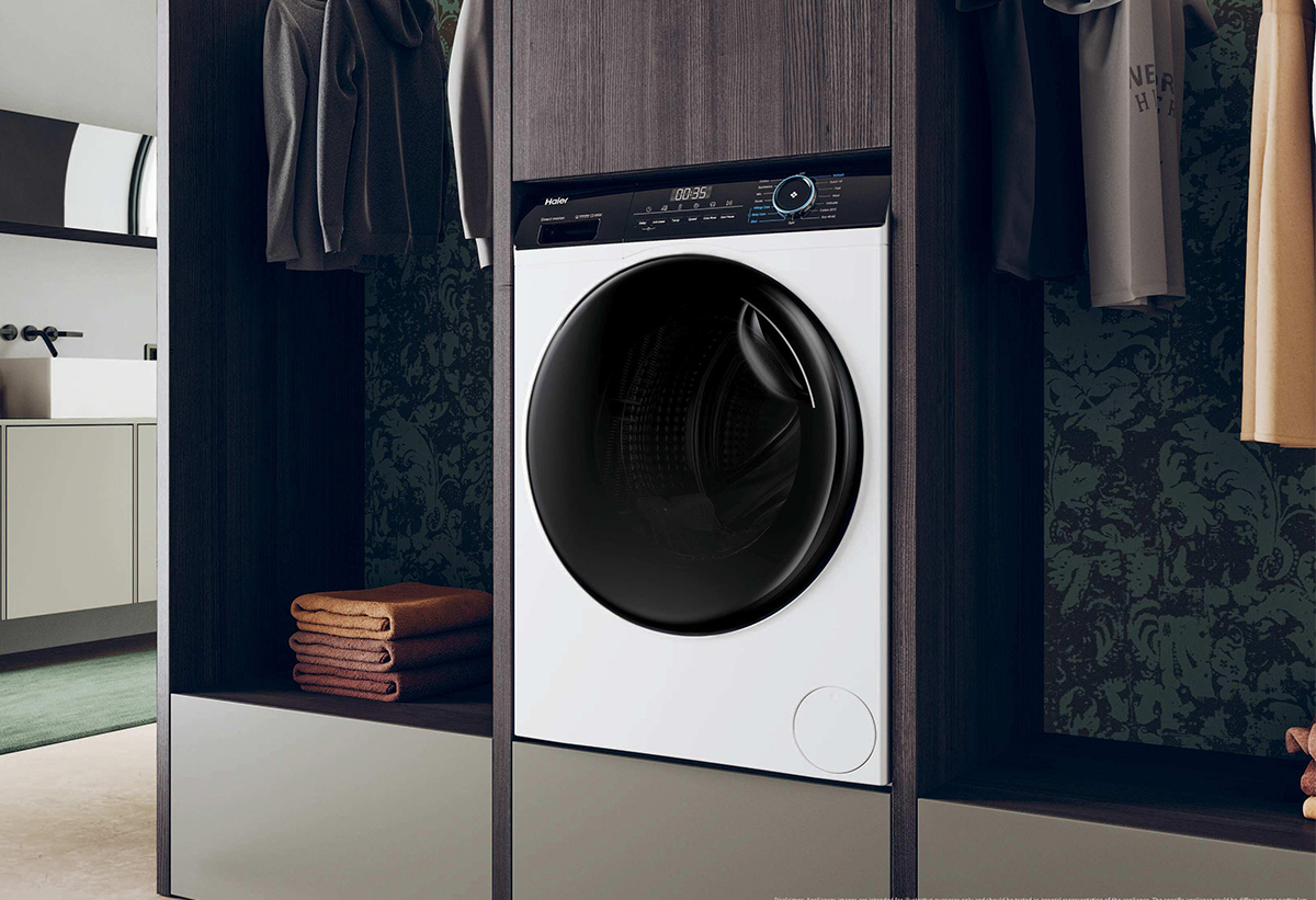 Απεικονίζεται η συσκευή εγκατεστημένη σε ντουλάπα.